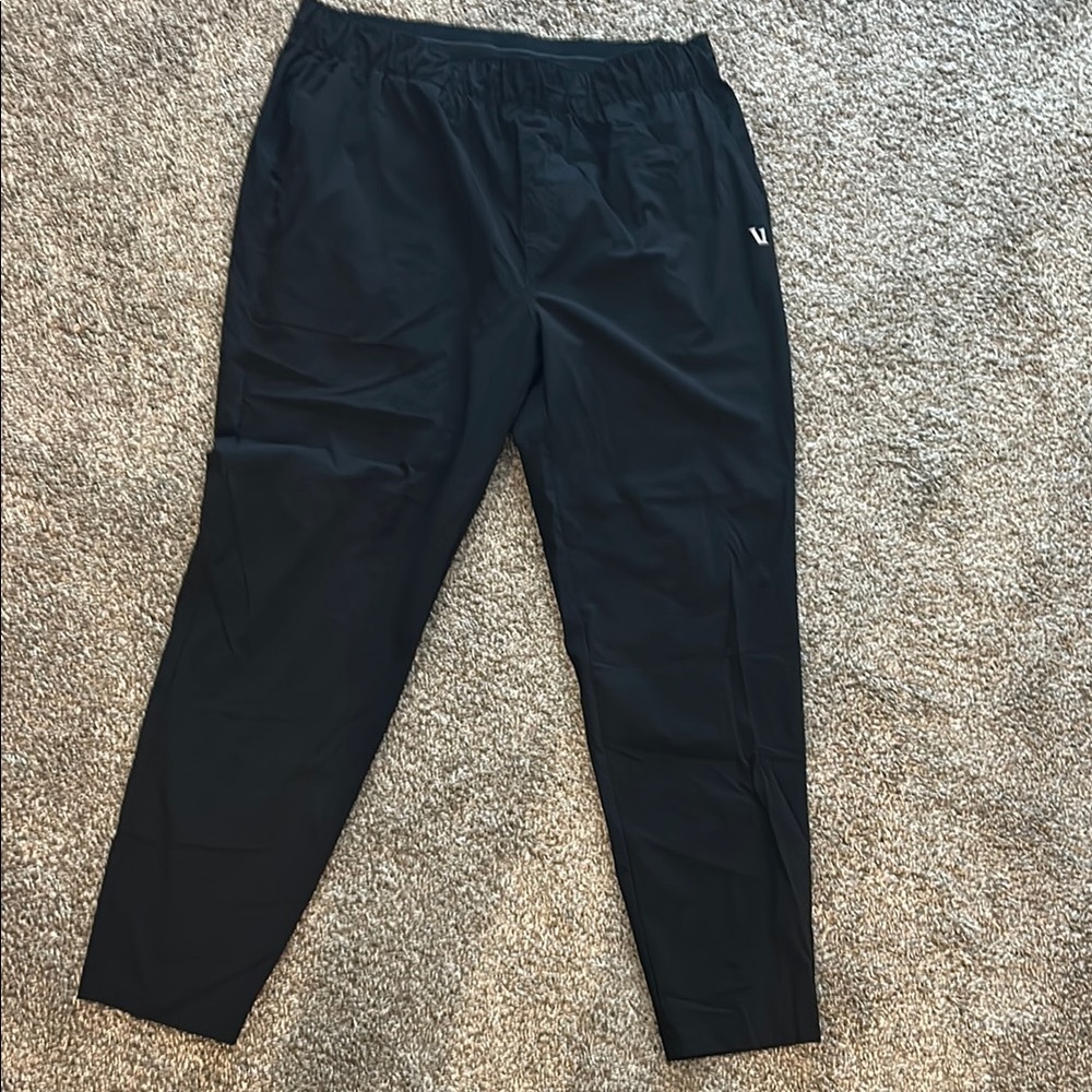 Like New Vuori Black Jogger Sweatpants with Tapered Leg and Elastic Cuffs